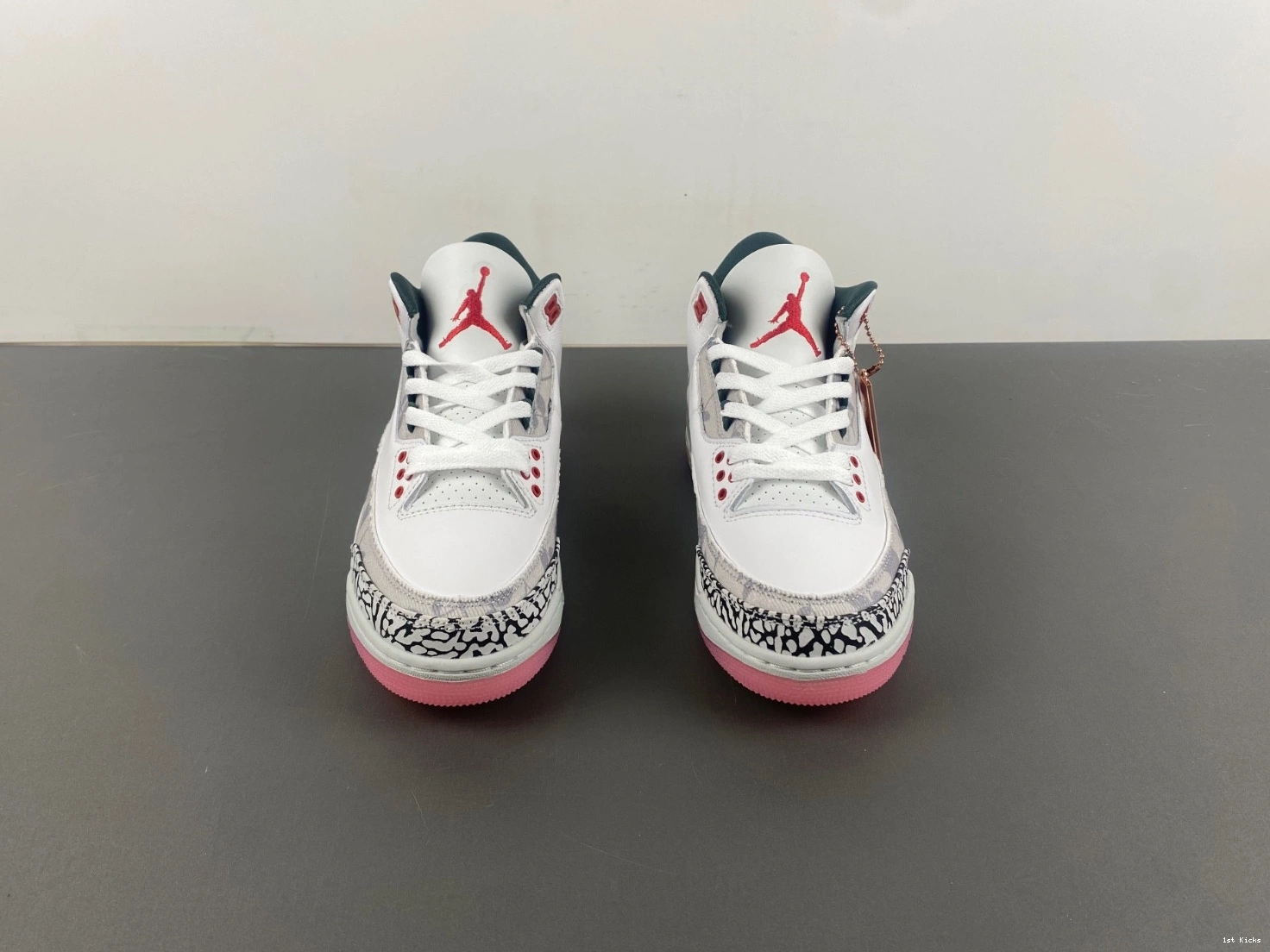 Jordan - Men's 3 HM6993-100 Wings Retro 0915